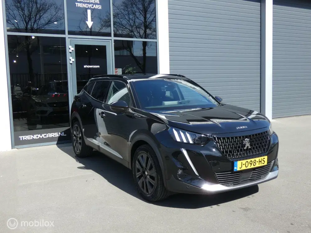 Peugeot 2008 1.2 GT-Line uit 2020, foto 15