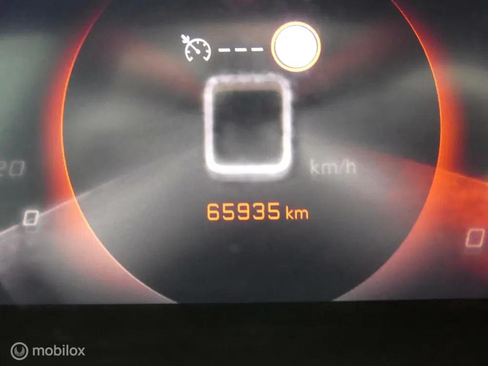 Peugeot 2008 1.2 GT-Line uit 2020, foto 6