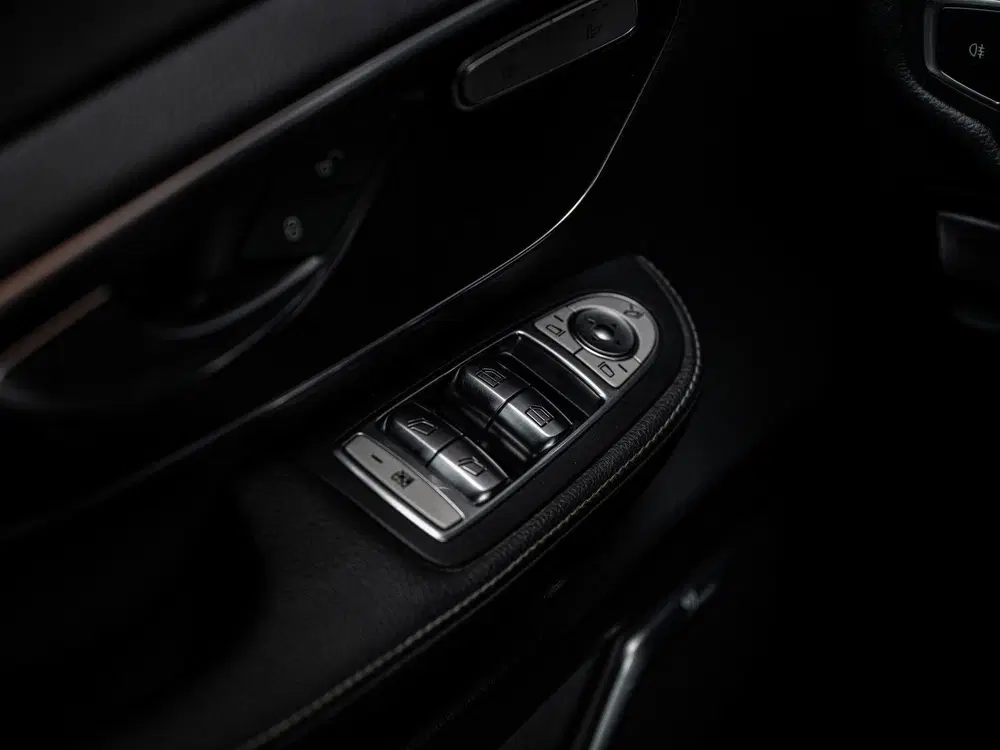 Mercedes-Benz V-Klasse V300d LANG 7-Pers. AMG uit 2019, foto 12