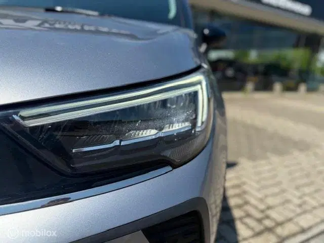 Opel Crossland 1.2 Turbo Elegance uit 2022, foto 2