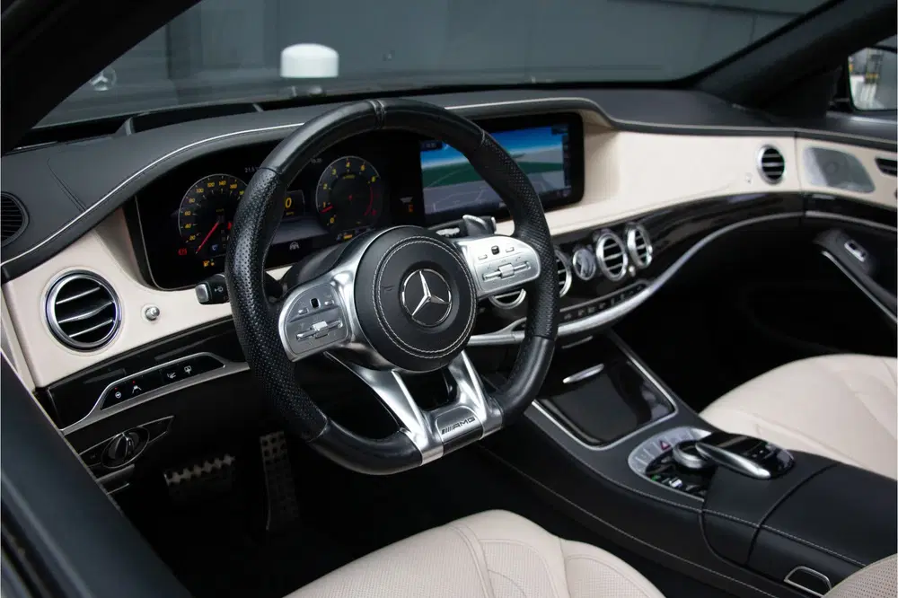 Mercedes-Benz S-Klasse 560 4Matic Lang V8 uit 2019, foto 4