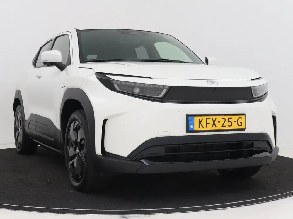 Toyota Urban Cruiser Executive 61 kWh I Navigatie I 360 grad uit 2026, foto 15
