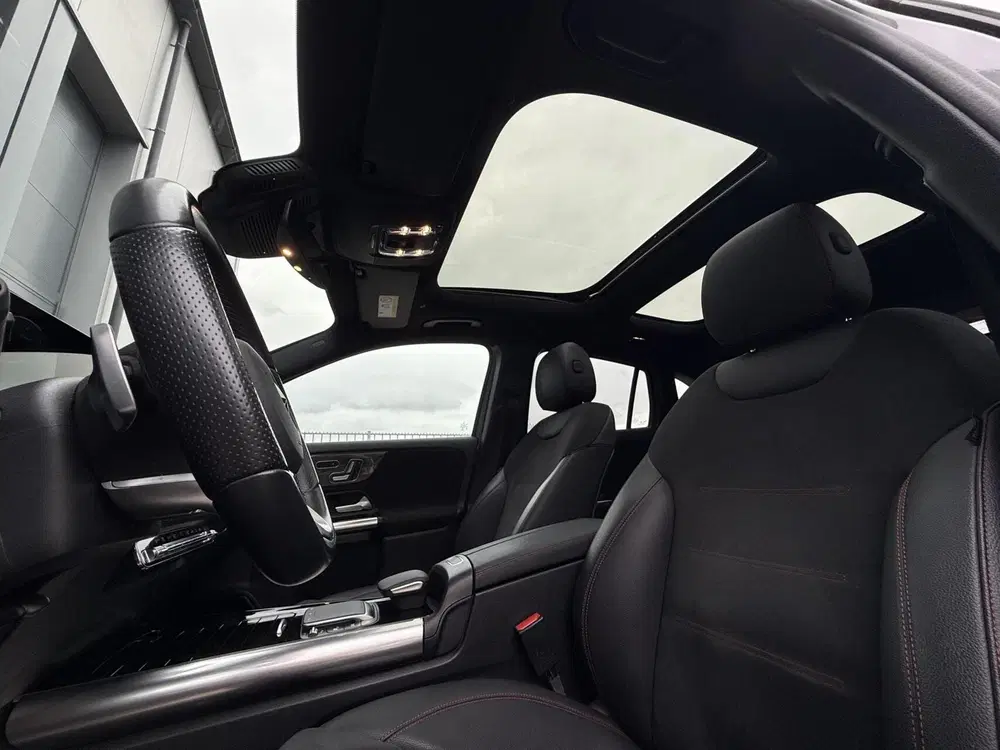 Mercedes-Benz GLA Mercedes GLA 200 Business Solution AMG uit 2020, foto 12