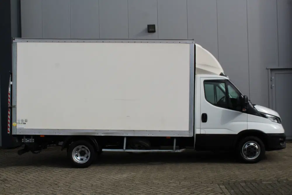 Iveco Daily 35C16H 2.3 410 Bakwagen + Laadklep uit 2020, foto 3