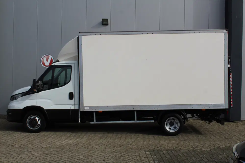 Iveco Daily 35C16H 2.3 410 Bakwagen + Laadklep uit 2020, foto 4