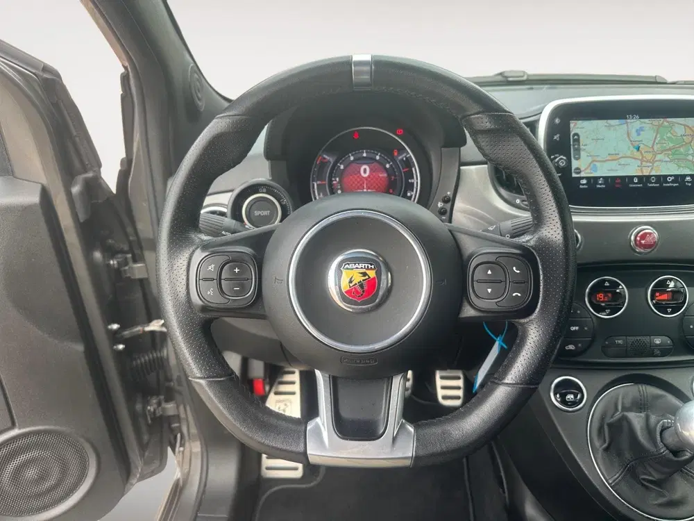 Abarth 595 1.4 T-Jet Abarth Turismo uit 2022, foto 15