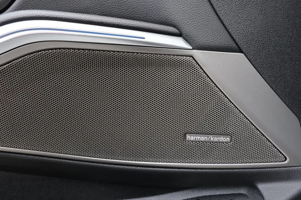 BMW 3-serie 320e M-sport ShadowLine uit 2021, foto 15