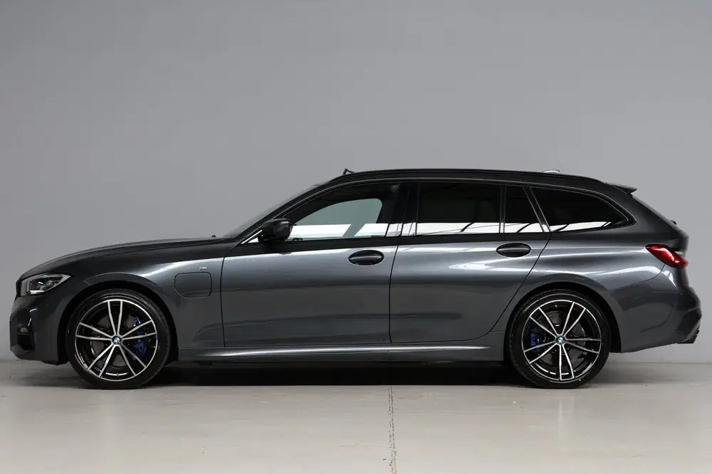 BMW 3-serie 320e M-sport ShadowLine uit 2021, foto 8