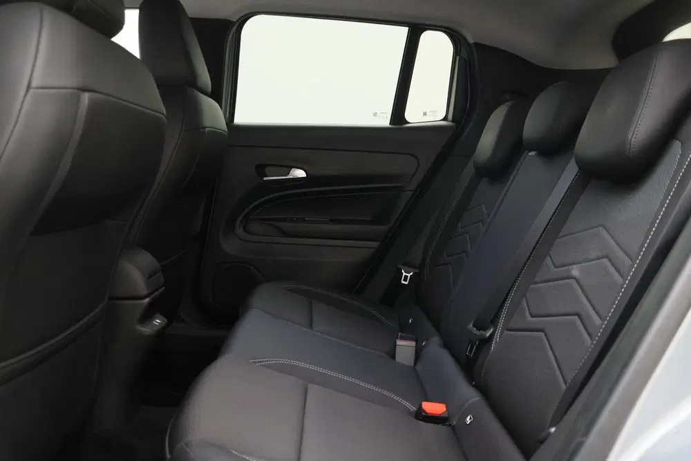 Jeep Avenger Summit 54 kWh Camera uit 2025, foto 12