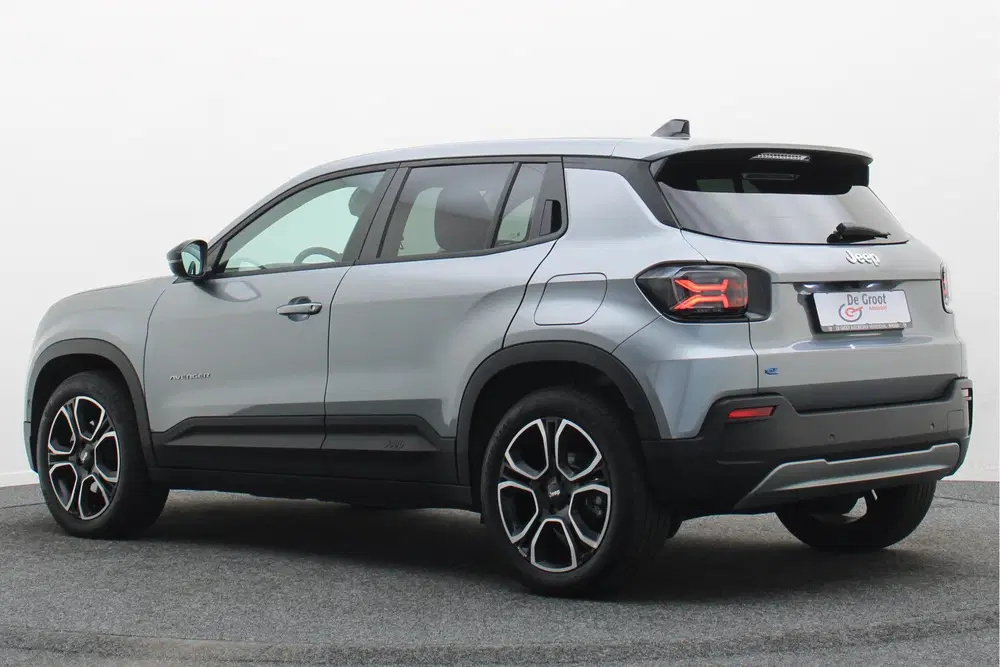 Jeep Avenger Summit 54 kWh Camera uit 2025, foto 3