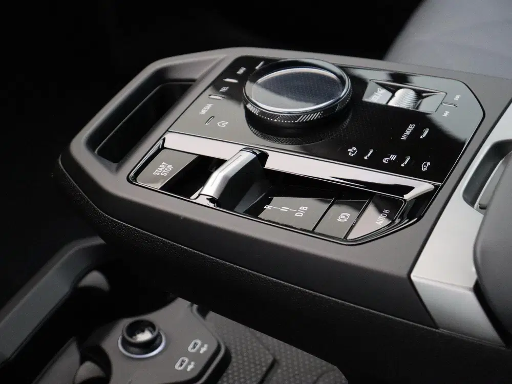 BMW iX xDrive M70 M Sportpakket uit 2026, foto 15