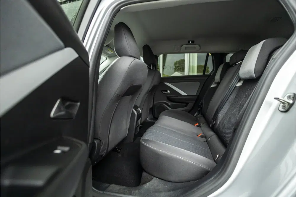 Opel Astra 54 kWh uit 2024, foto 12