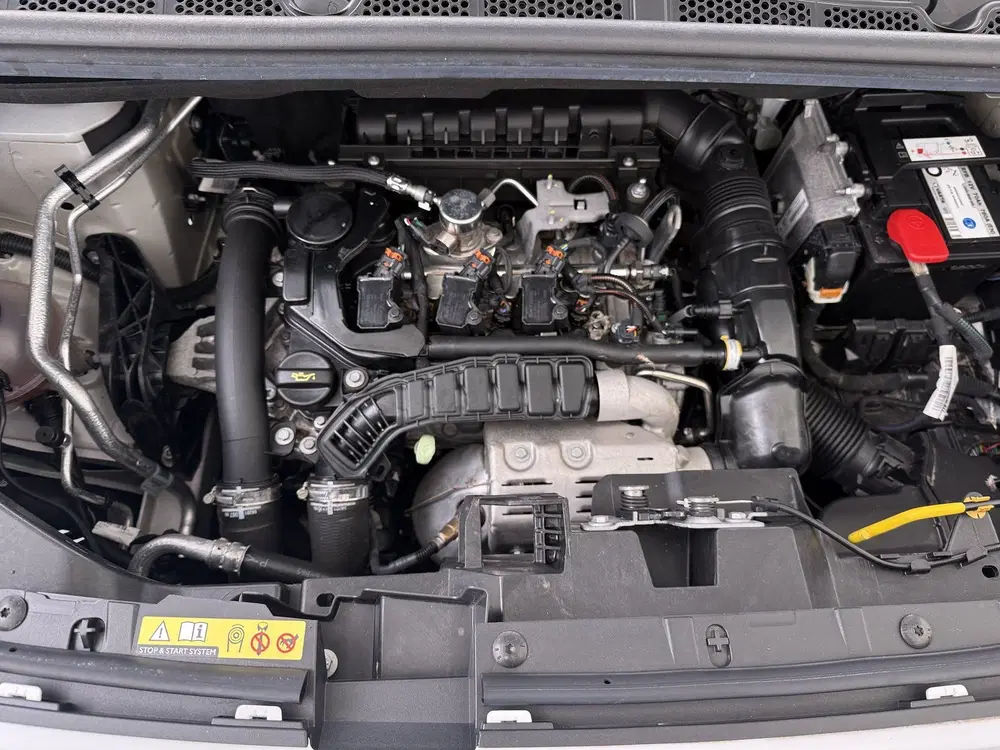 Peugeot Partner 1.2 PureTech Premium (bj 2022) uit 2022, foto 14
