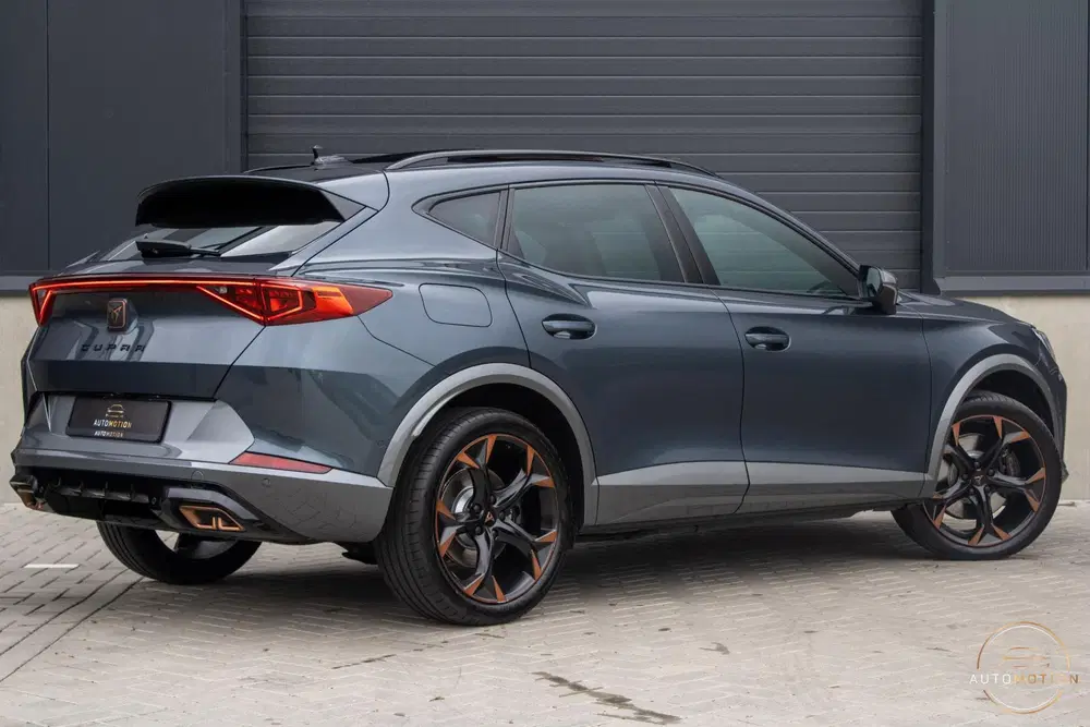 Cupra Formentor 1.4 e-Hybrid VZ Copper Edition PANO CAMERA uit 2023, foto 2