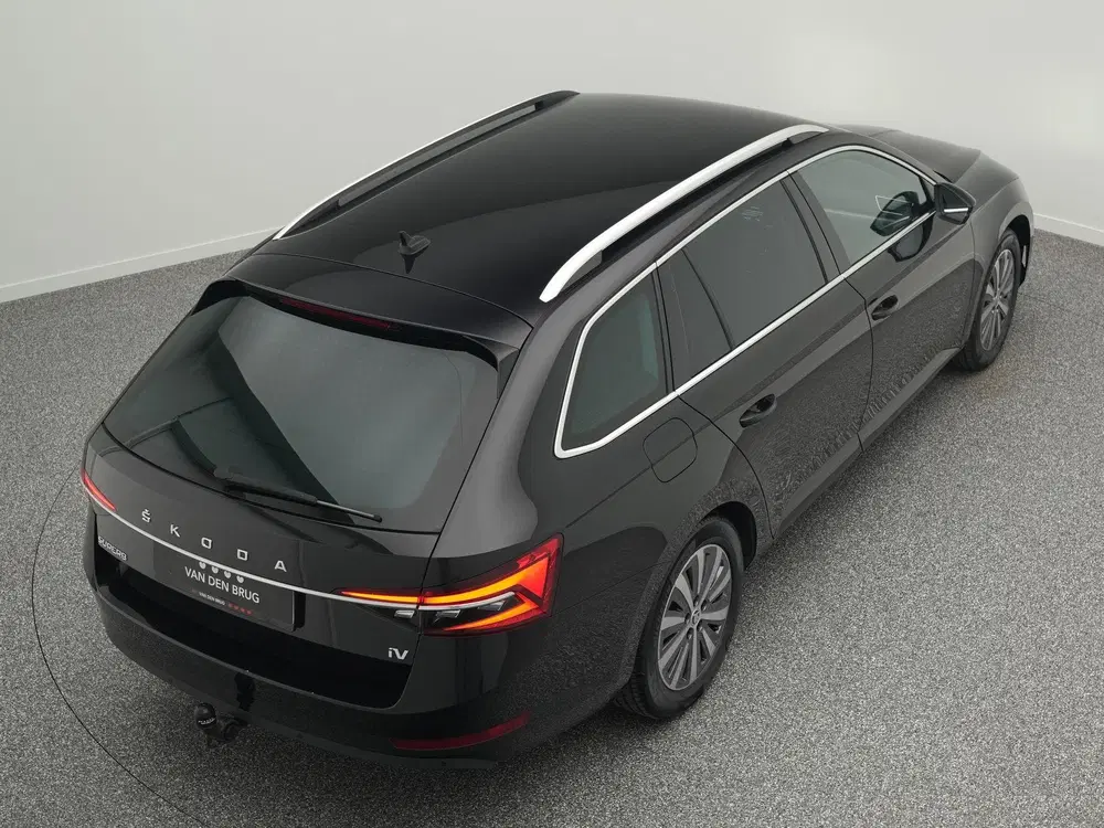 Skoda Superb 1.4 TSI iV Business Edition 218 pk DSG uit 2024, foto 14