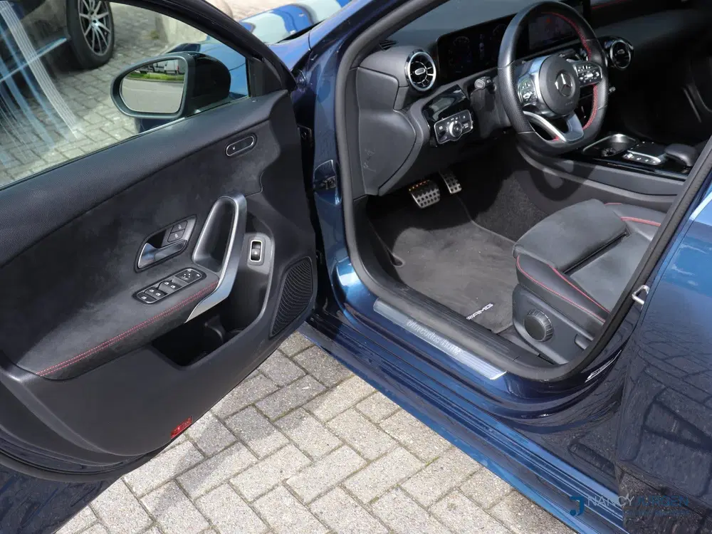 Mercedes-Benz A-Klasse 250 e Business uit 2021, foto 12