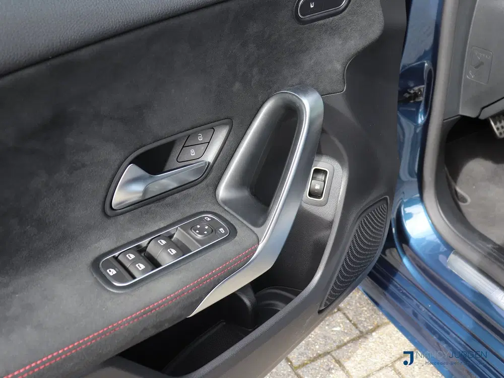 Mercedes-Benz A-Klasse 250 e Business uit 2021, foto 13
