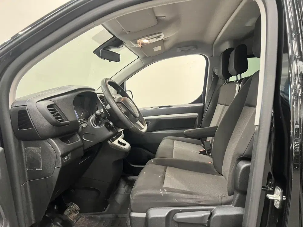 Peugeot Expert 2.0 180PK L3 Premium Dubbele Cabine Automa uit 2023, foto 3
