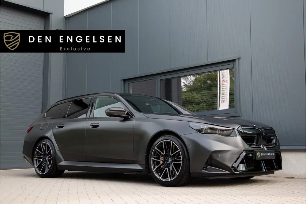 BMW M5 Touring 727PK uit 2025