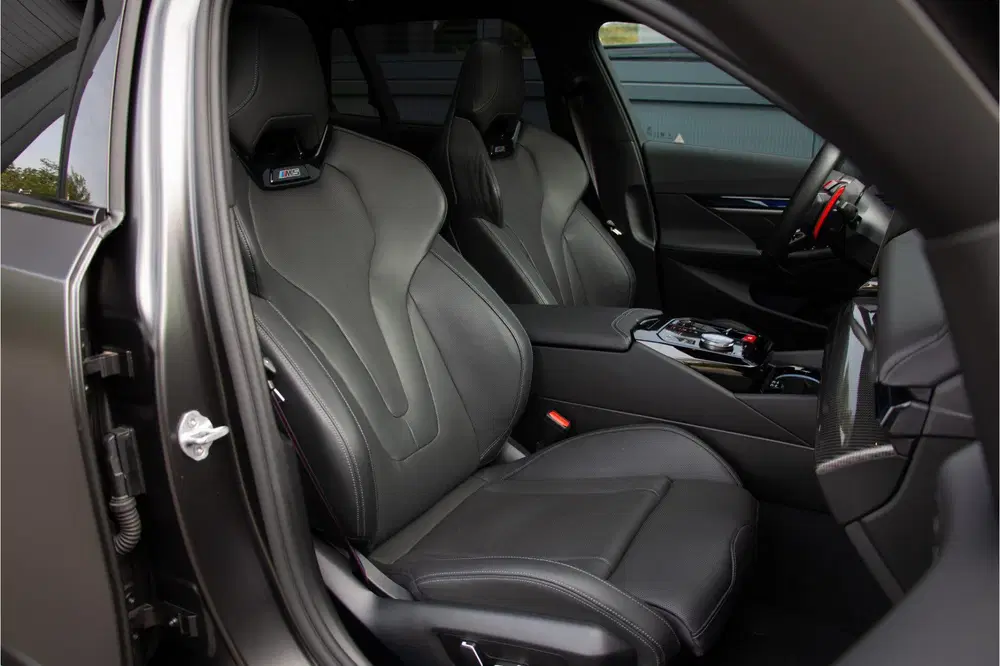 BMW M5 Touring 727PK uit 2025, foto 15