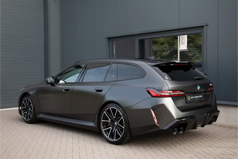 BMW M5 Touring 727PK uit 2025, foto 3