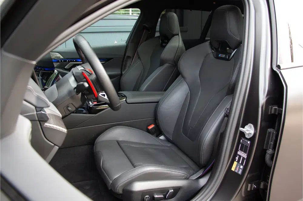 BMW M5 Touring 727PK uit 2025, foto 5