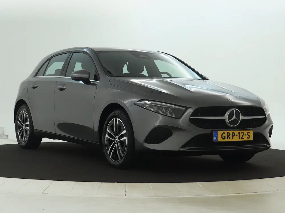Mercedes-Benz A-Klasse 250 e Star Edition uit 2024, foto 13