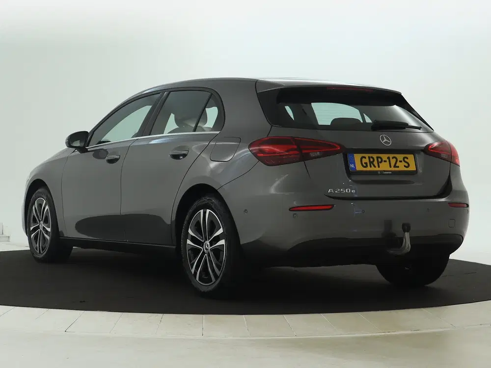 Mercedes-Benz A-Klasse 250 e Star Edition uit 2024, foto 14