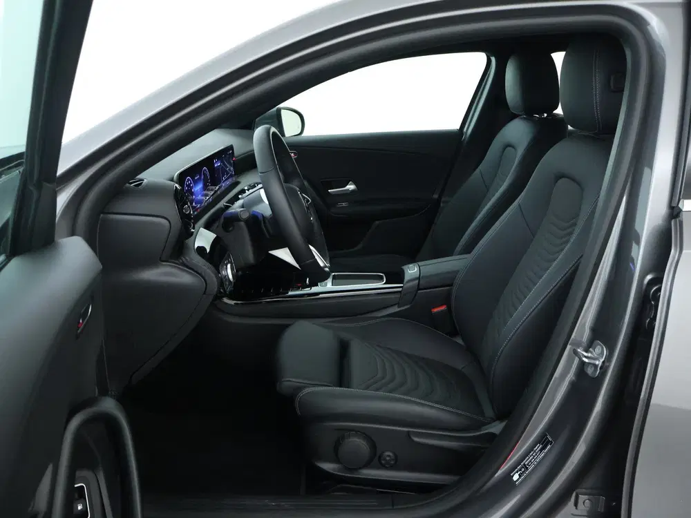 Mercedes-Benz A-Klasse 250 e Star Edition uit 2024, foto 15