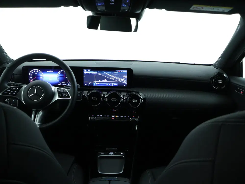 Mercedes-Benz A-Klasse 250 e Star Edition uit 2024, foto 4