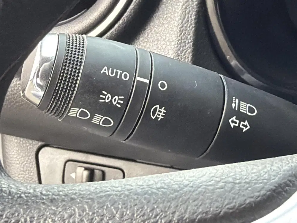 Dacia Spring Expression 27 kWh Lederen interieur uit 2023, foto 11
