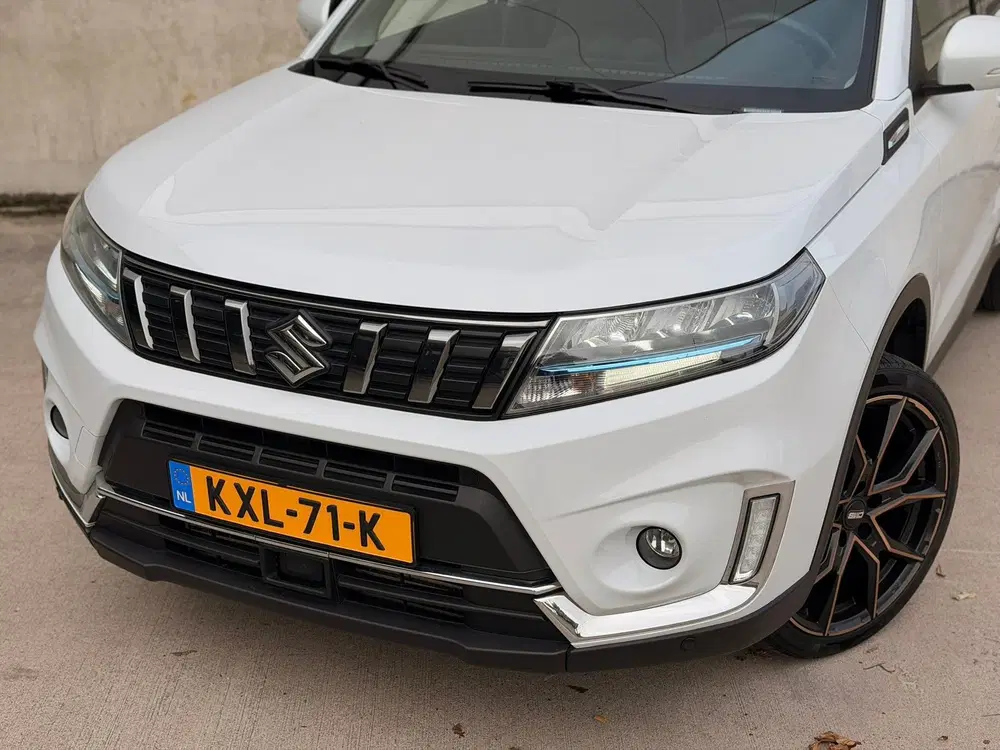 Suzuki Vitara 1.4 4x4 Automaat Pano Leder uit 2021, foto 2