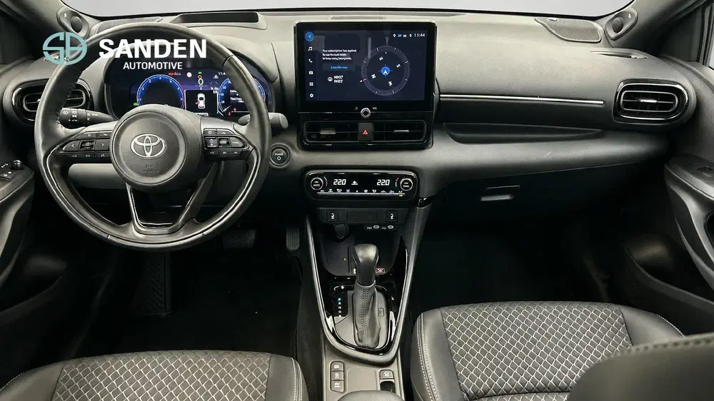 Toyota Yaris 1.5 Hybrid 130 Executive uit 2024, foto 3