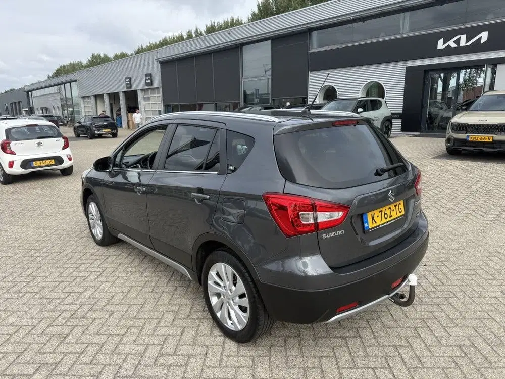 Suzuki S-Cross 1.4 BOOSTERJET SELECT SMART HYBRID + TREKH uit 2021, foto 4