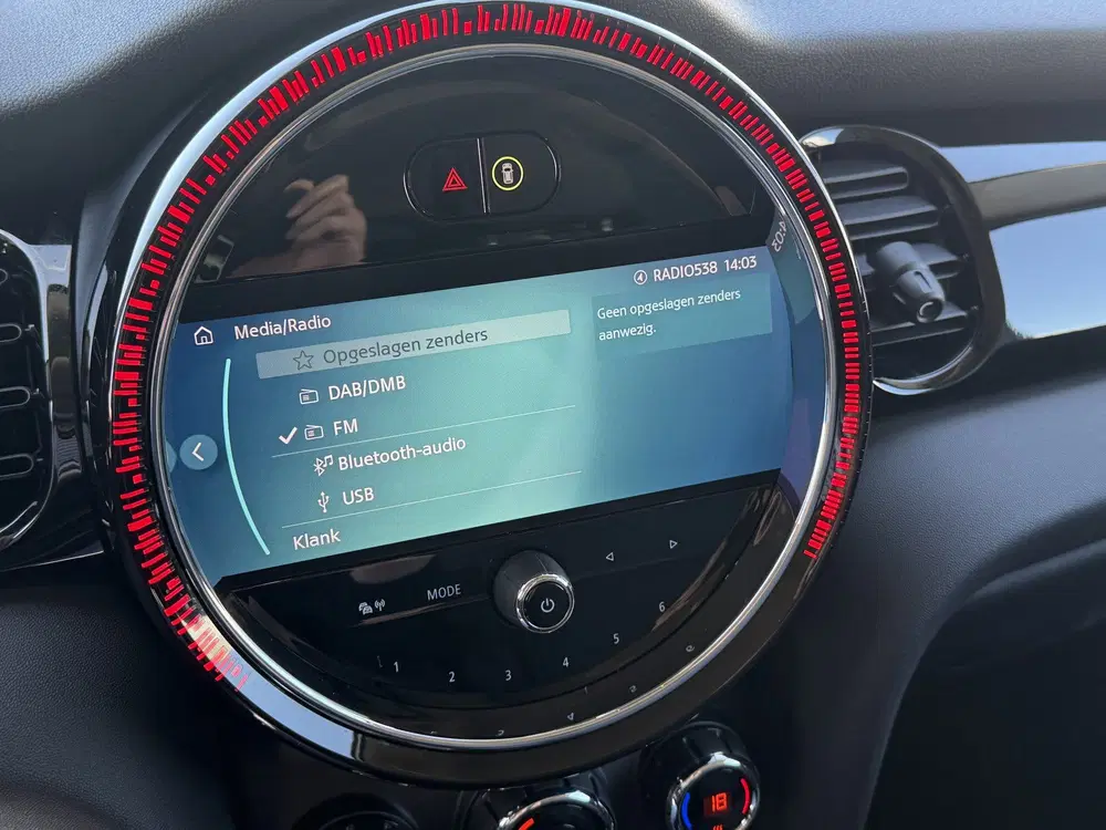 Mini Cooper 1.5 Cooper 136 PK Camden Plus Edition Auto uit 2023, foto 11