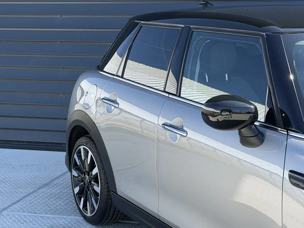 Mini Cooper 1.5 Cooper 136 PK Camden Plus Edition Auto uit 2023, foto 15