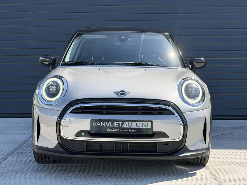Mini Cooper 1.5 Cooper 136 PK Camden Plus Edition Auto uit 2023, foto 2