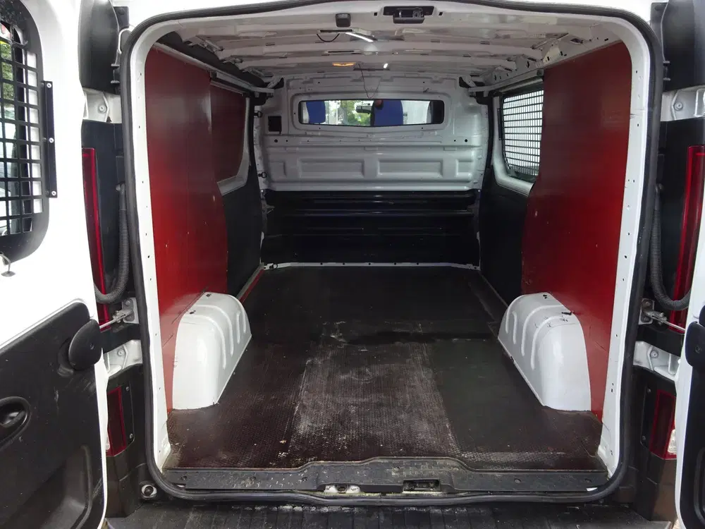 Renault Trafic 2.0 dCi 145 T29 L1H1 AUTOMAAT 2 X SCHUIFDE uit 2020, foto 10