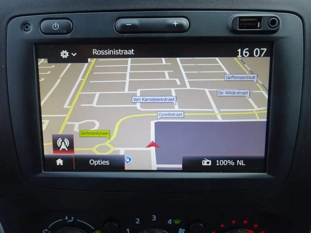 Renault Trafic 2.0 dCi 145 T29 L1H1 AUTOMAAT 2 X SCHUIFDE uit 2020, foto 15