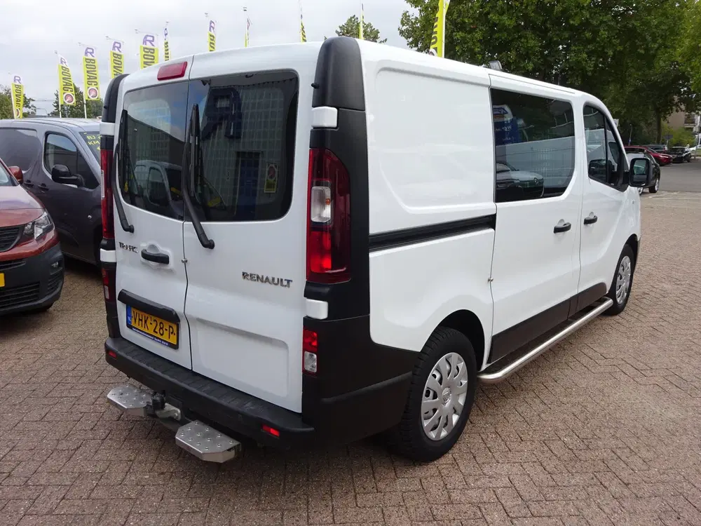 Renault Trafic 2.0 dCi 145 T29 L1H1 AUTOMAAT 2 X SCHUIFDE uit 2020, foto 4