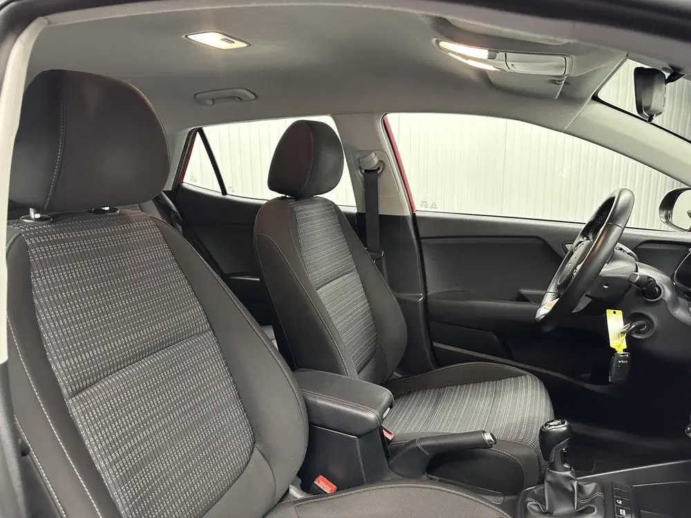 Kia Stonic 1.0 T-GDi MHEV DynamicLine CAMERA CARPLAY uit 2021, foto 13
