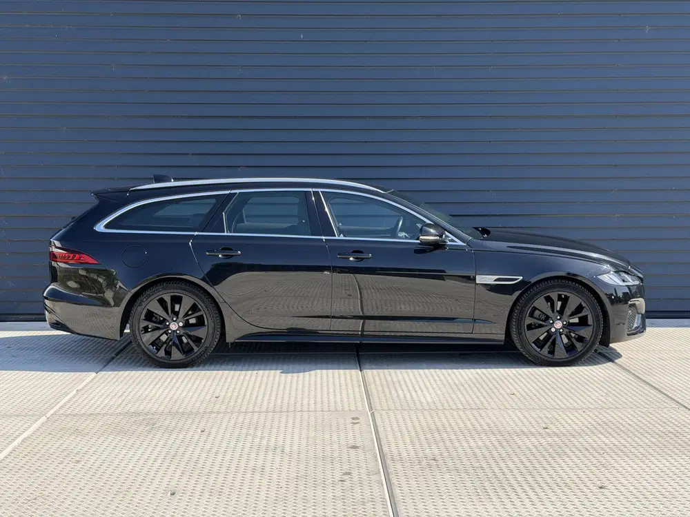 Jaguar XF 2.0 P250 R-Dynamic Black uit 2023, foto 6