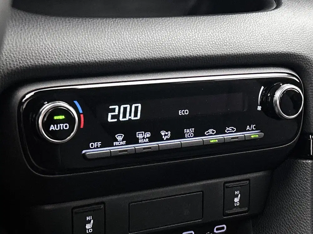 Toyota Yaris 1.5 Hybrid 115 First Edition Comfort Pack uit 2025, foto 10