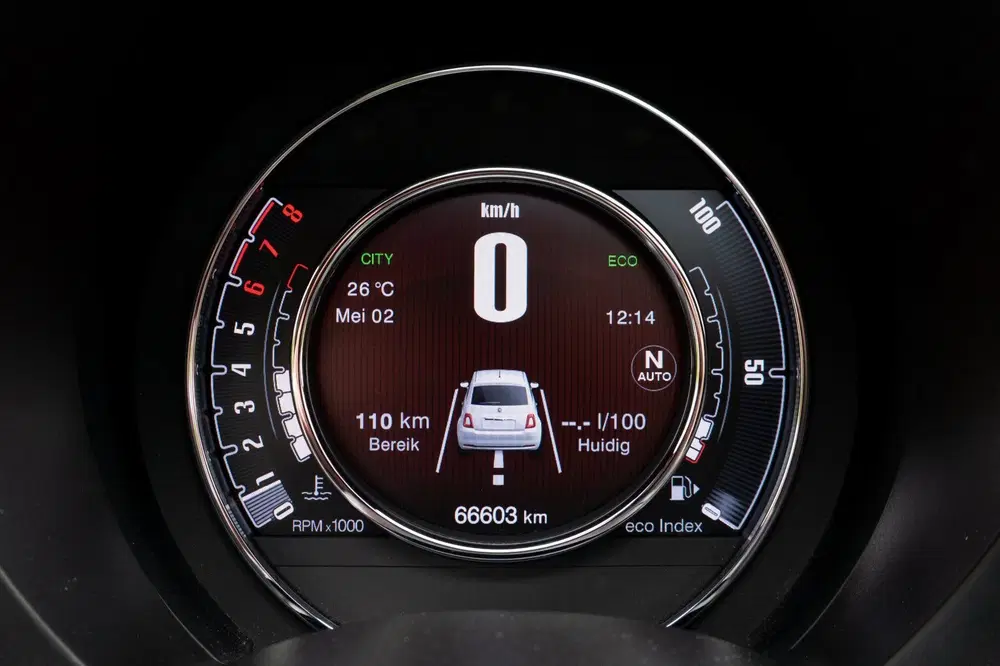 Fiat 500 1.2 Lounge uit 2020, foto 10