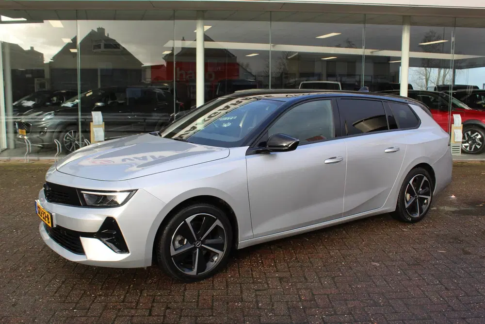 Opel Astra 1.2 Turbo GS Line uit 2024, foto 2