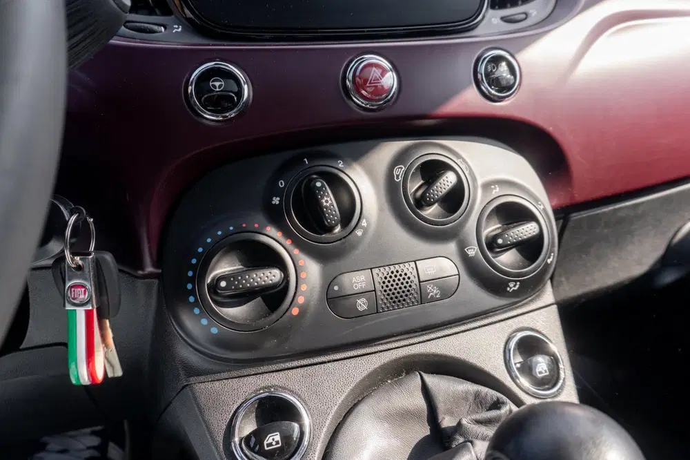 Fiat 500 1.2 Lounge uit 2019, foto 15