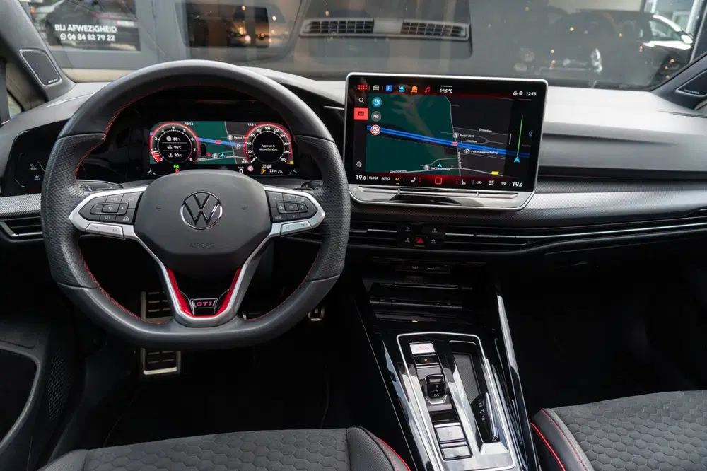 Volkswagen Golf GTI Clubsport 2.0 TSI uit 2024, foto 10