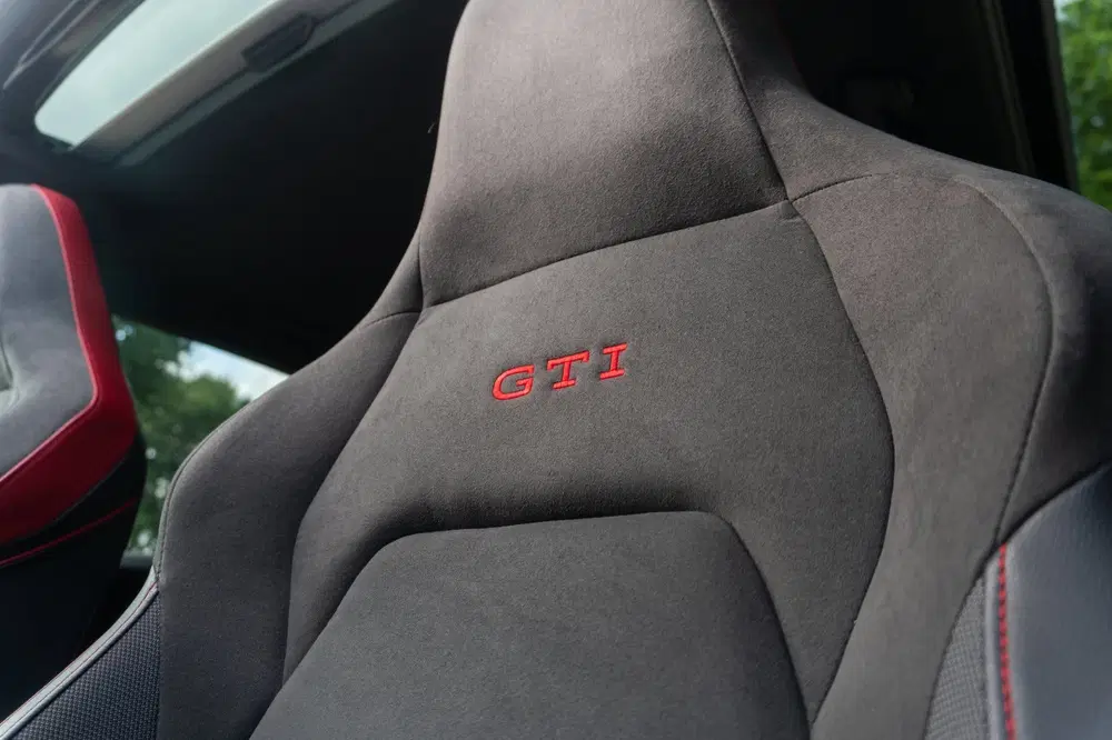 Volkswagen Golf GTI Clubsport 2.0 TSI uit 2024, foto 11