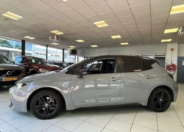 Toyota Corolla 1.8 Hybrid Comfort uit 2019, foto 8