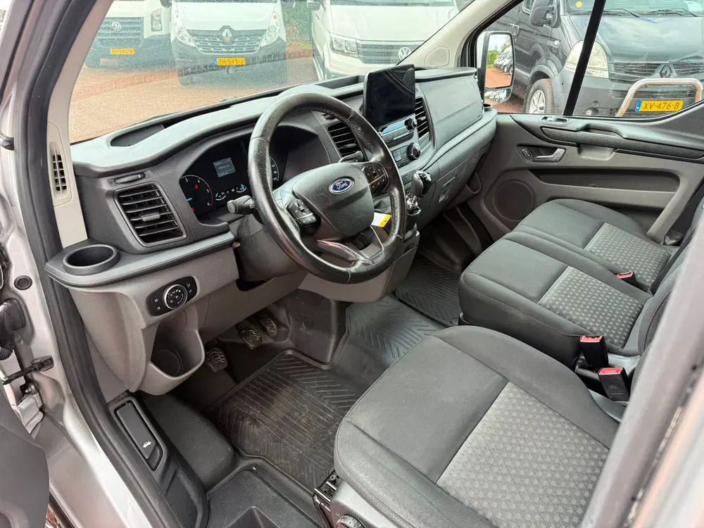 Ford Transit Custom 320 2.0 TDCI L2H1 2800Kg Trekgewicht uit 2019, foto 5